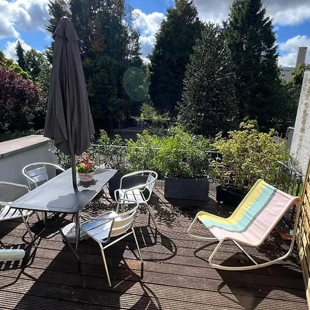 Bostel 1 - Modernes Dachgeschoss-studio In Meiderich, 4,7 Km Hbf, U-bahn 250m, Flughafen Duesseldorf 28 Km, Landschaftspark 2,9 Km * Duisburg