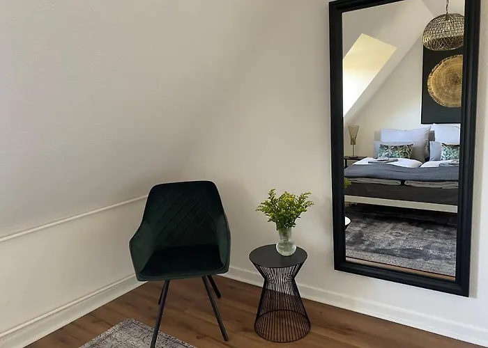 1 - Modernes Dachgeschoss-studio In Meiderich, 4,7 Km Hbf, U-bahn 250m, Flughafen Duesseldorf 28 Km, Landschaftspark 2,9 Km