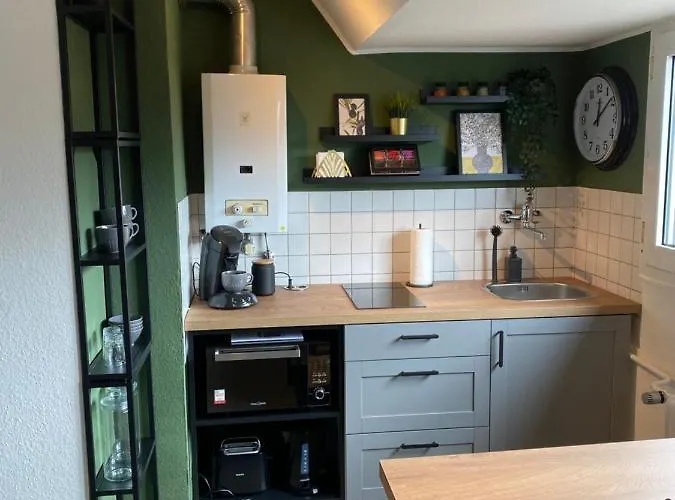 1 - Modernes Dachgeschoss-studio In Meiderich, 4,7 Km Hbf, U-bahn 250m, Flughafen Duesseldorf 28 Km, Landschaftspark 2,9 Km * דיסבורג